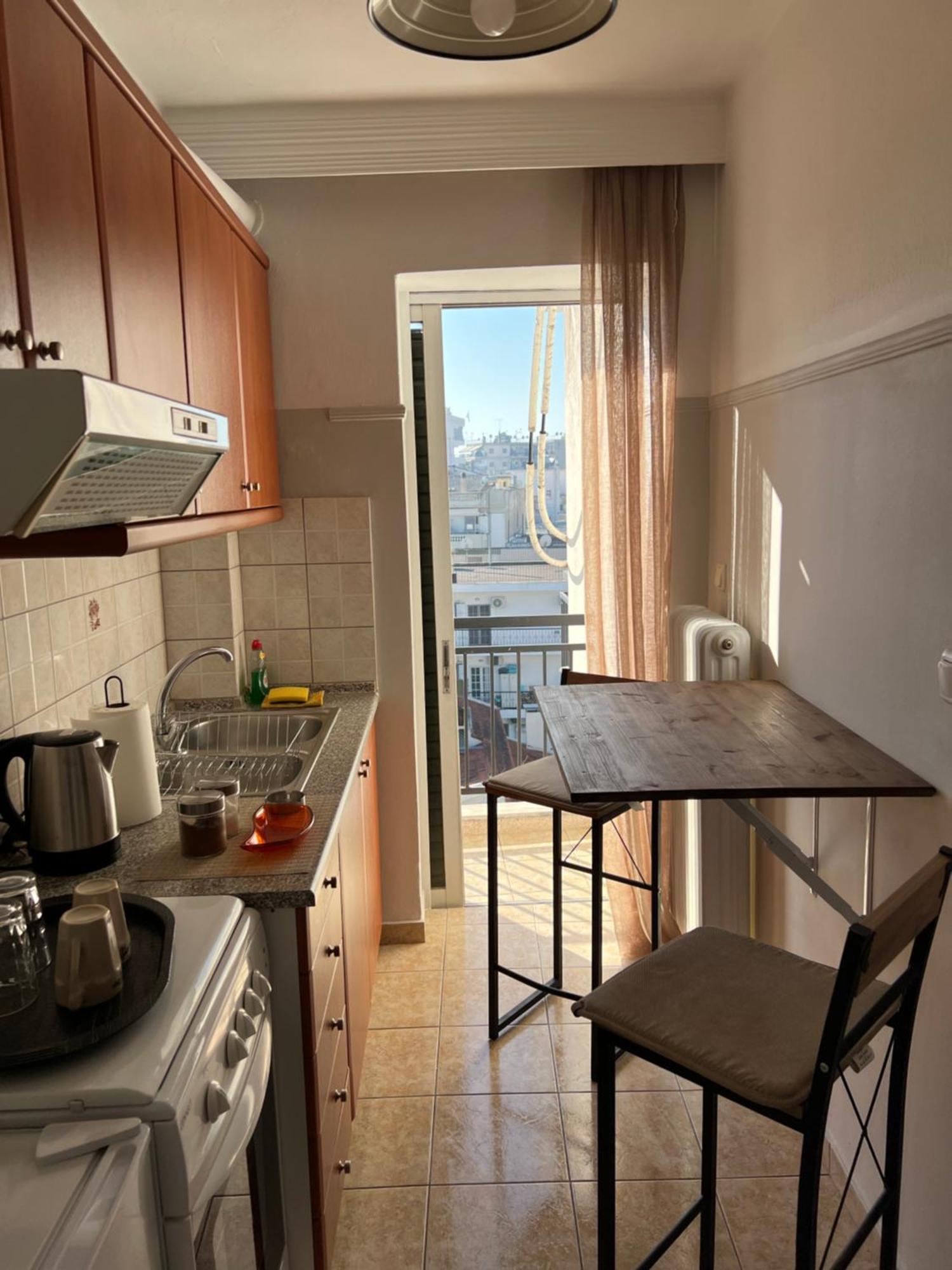 Rooftop Apartment Larissa Bagian luar foto